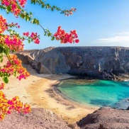 Vuelos DIRECTOS + Hotel 4 Estrellas: ¡4 DÍAS en LANZAROTE por 99€!